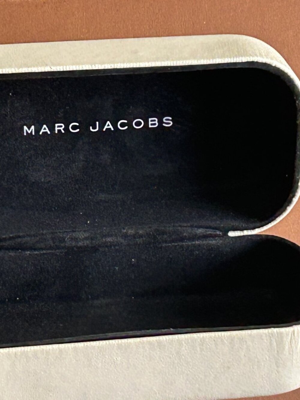 *Vintage Marc Jacobs* Oversized Tortoise Shield Sunglasses – Model MJ 121/S - Picture 6 of 10
